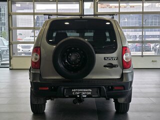 2020 Chevrolet Niva I Рестайлинг, бежевый, 425000 рублей, вид 5