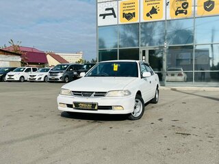 2001 Toyota Carina VII (T210), белый, 589000 рублей, вид 1