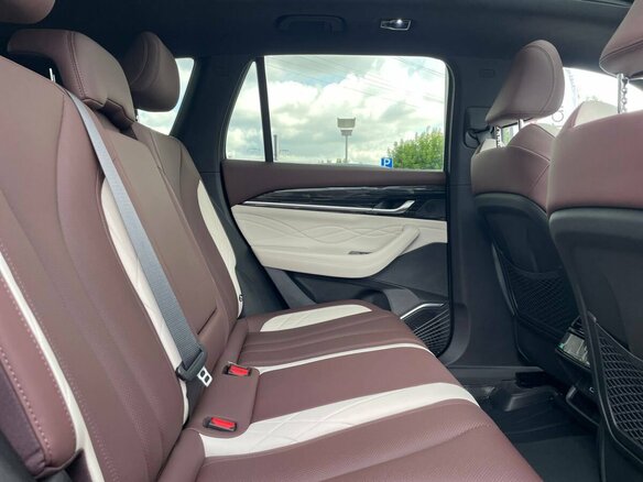 2024 Geely Monjaro I, серебристый, 3800000 рублей - вид 20
