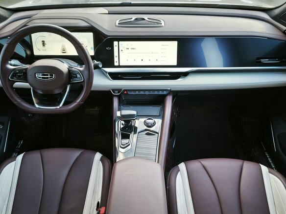 2022 Geely Monjaro I, серебристый, 3099000 рублей - вид 13