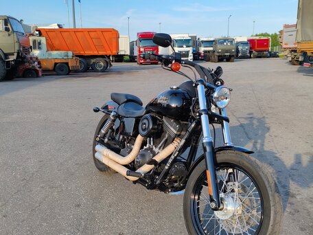 2015 Harley-Davidson Street Bob, чёрный, 850000 рублей, вид 2