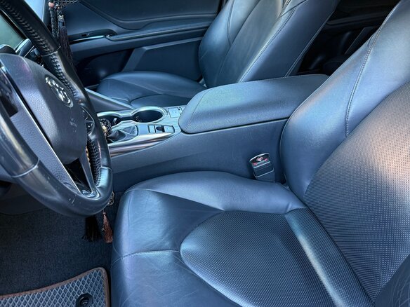 2019 Toyota Camry VIII (XV70), белый - вид 6