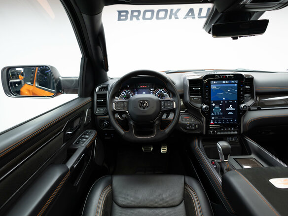 2021 Ram 1500 Crew Cab TRX V, оранжевый, 14290000 рублей - вид 12