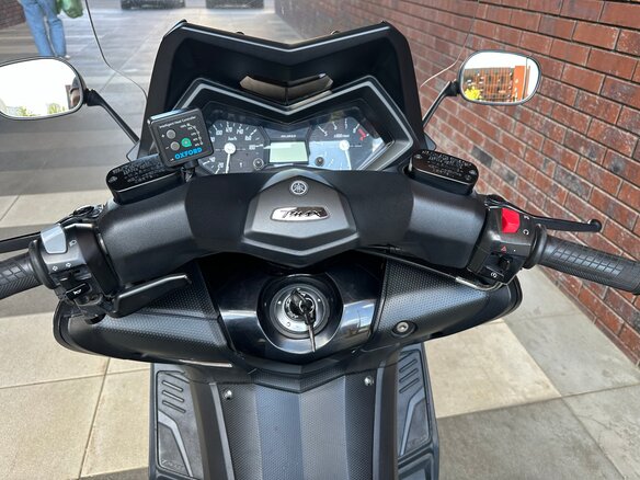 2014 Yamaha TMAX, серебристый, 680000 рублей - вид 5