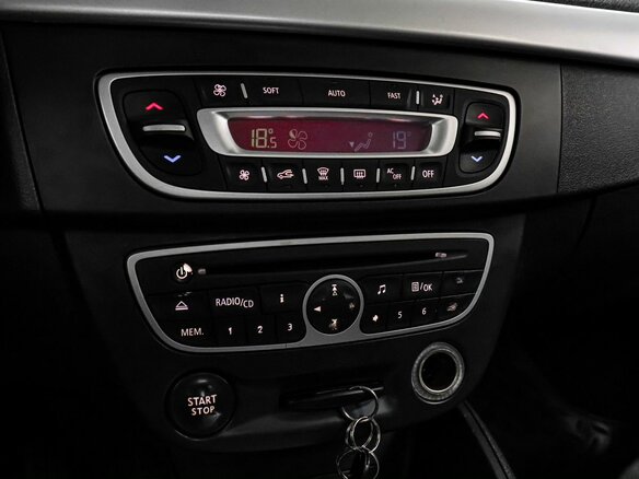 2012 Renault Fluence I, бежевый, 565000 рублей - вид 15