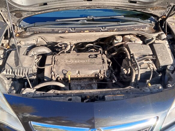 2011 Opel Astra J, чёрный - вид 8