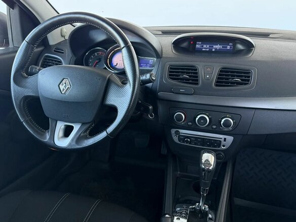 2013 Renault Megane III Рестайлинг, красный, 850000 рублей - вид 11