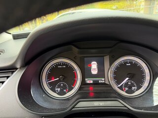 2017 Skoda Octavia III (A7) Рестайлинг, белый, 1500000 рублей, вид 5
