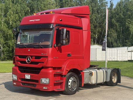 2013 Mercedes-Benz Axor, красный, 2100000 рублей, вид 3