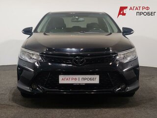 2016 Toyota Camry VII (XV50) Рестайлинг, чёрный, 1700000 рублей, вид 2