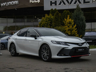 2021 Toyota Camry VIII (XV70) Рестайлинг, белый, 3465000 рублей, вид 2