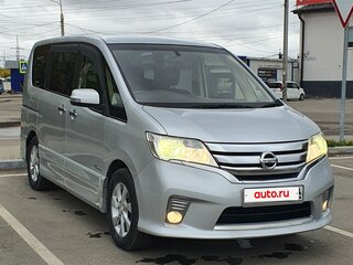 2012 Nissan Serena IV (C26), серебристый, 1320000 рублей, вид 1