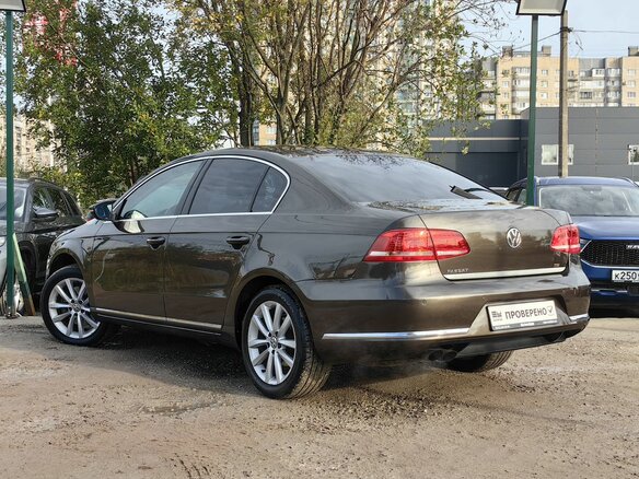 2011 Volkswagen Passat B7, коричневый, 769000 рублей - вид 6