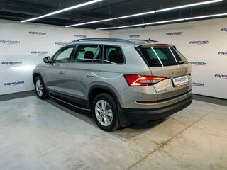 2021 Skoda Kodiaq I, коричневый, 2530000 рублей, вид 4
