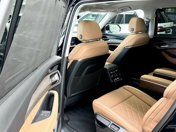 2023 Audi Q6 50 TFSI, чёрный, 6900000 рублей - вид 27