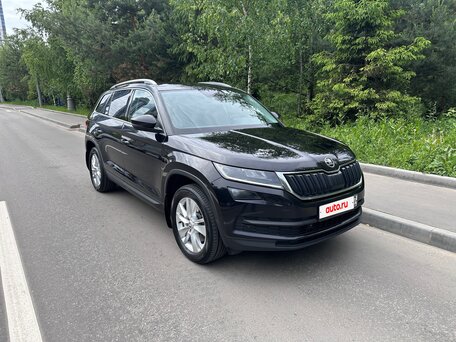 2021 Skoda Kodiaq I, чёрный, 2950000 рублей, вид 3