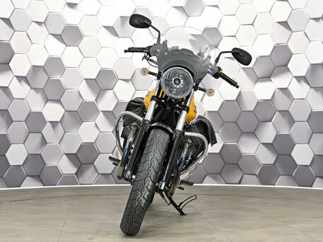 2016 Moto Guzzi V 7, жёлтый, 555000 рублей, вид 5