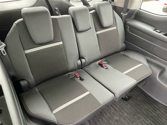 2019 Honda Stepwgn Spada V Рестайлинг, белый, 1957000 рублей - вид 15