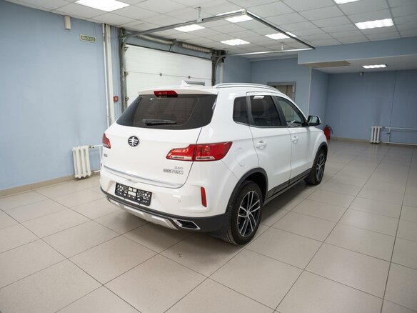 2019 FAW Besturn X40 I, белый, 1269000 рублей - вид 2