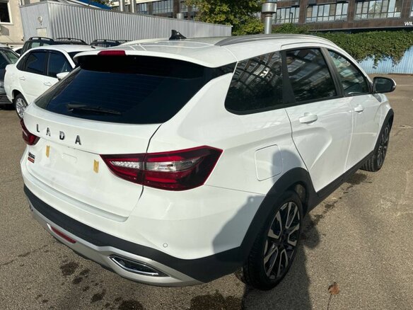 2026 Lada (ВАЗ) Vesta SW Cross I Рестайлинг (NG), белый, 2080000 рублей - вид 2