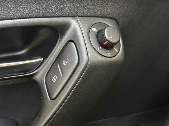 2019 Volkswagen Polo V Рестайлинг, чёрный, 1420000 рублей - вид 11