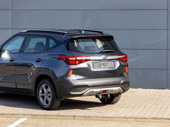 2020 Kia Seltos I, серый, 1795000 рублей - вид 9