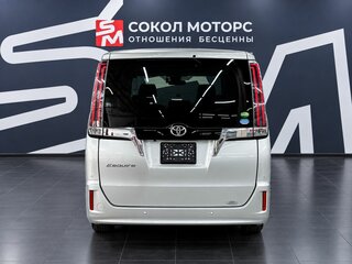 2020 Toyota Esquire I Рестайлинг, серый, 2419900 рублей, вид 5