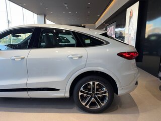 2025 Audi Q5 Sportback TFSI quattro S tronic II (GU), белый, 6900000 рублей, вид 4
