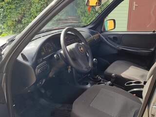 2014 Chevrolet Niva I Рестайлинг, серый, 610000 рублей, вид 4