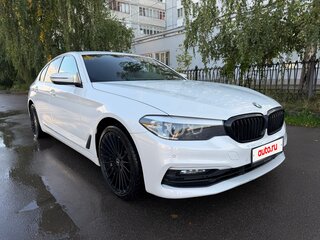 2018 BMW 5 серии 520i VII (G30/G31/G38), белый, 2700000 рублей, вид 3