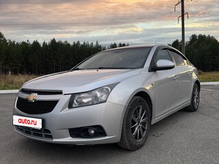 2011 Chevrolet Cruze I, серебристый, 575000 рублей, вид 1