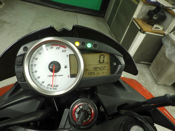 2009 Kawasaki Z 1000, оранжевый, 680000 рублей - вид 3