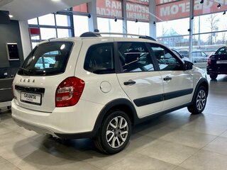 2026 Lada (ВАЗ) Granta Cross I Рестайлинг, белый, 1196000 рублей, вид 3