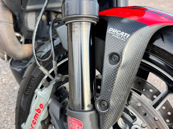 2015 Ducati Diavel Carbon, красный, 1280000 рублей - вид 11