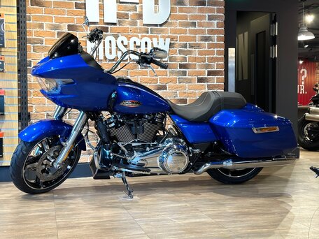 2024 Harley-Davidson Road Glide, синий, 3900000 рублей, вид 2
