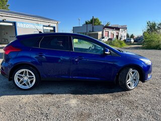 2018 Ford Focus III Рестайлинг, синий, 960000 рублей, вид 4