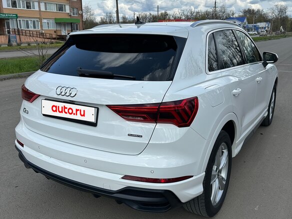2020 Audi Q3 45 TFSI II (F3), белый, 3400000 рублей - вид 3