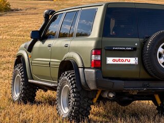 2000 Nissan Patrol V (Y61), зелёный, 1640000 рублей, вид 4
