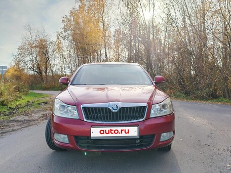 2009 Skoda Octavia II (A5) Рестайлинг, пурпурный, 630000 рублей, вид 1