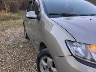 2017 Renault Logan II, бежевый, 700000 рублей, вид 4