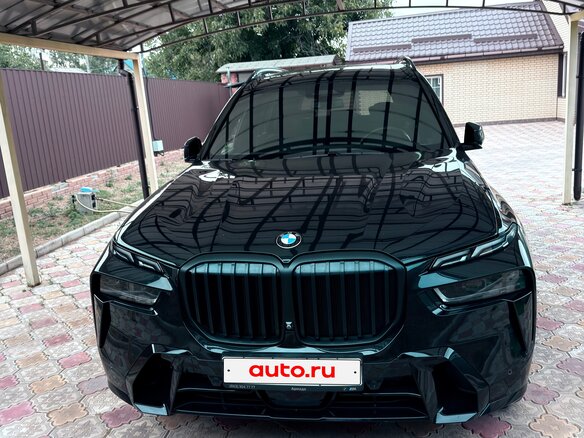 2022 BMW X7 40d I (G07) Рестайлинг, чёрный, 12800000 рублей - вид 1