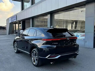 2023 Toyota Venza II, чёрный, 4250002 рублей, вид 3