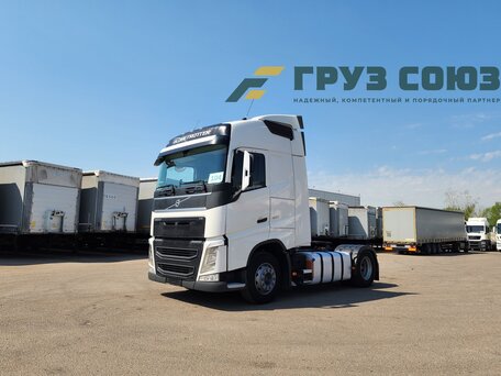 2017 Volvo FH, белый, 6490000 рублей, вид 2
