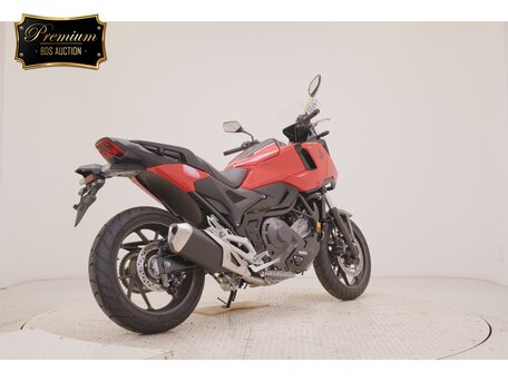 2026 Honda NC 750X, красный, 1350000 рублей, вид 2