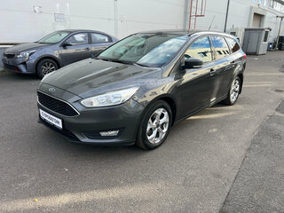 2016 Ford Focus III Рестайлинг, серый, 900000 рублей, вид 1