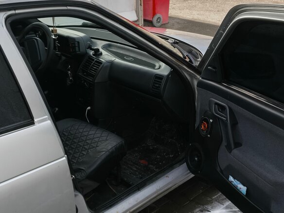2004 Lada (ВАЗ) 2112, белый, 150000 рублей - вид 6