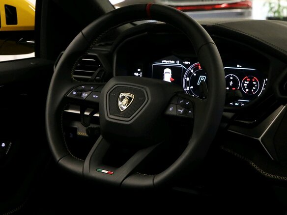 2025 Lamborghini Urus SE I Рестайлинг, жёлтый - вид 24