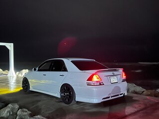 2001 Toyota Mark II IX (X110), белый, 1400000 рублей, вид 2