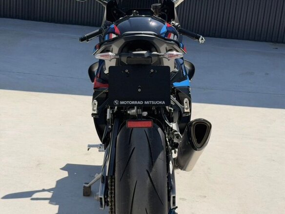 2025 BMW M 1000 RR, чёрный, 3999999 рублей - вид 6