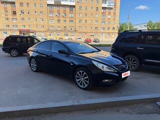 2011 Hyundai Sonata VI (YF), синий, 1300000 рублей, вид 1